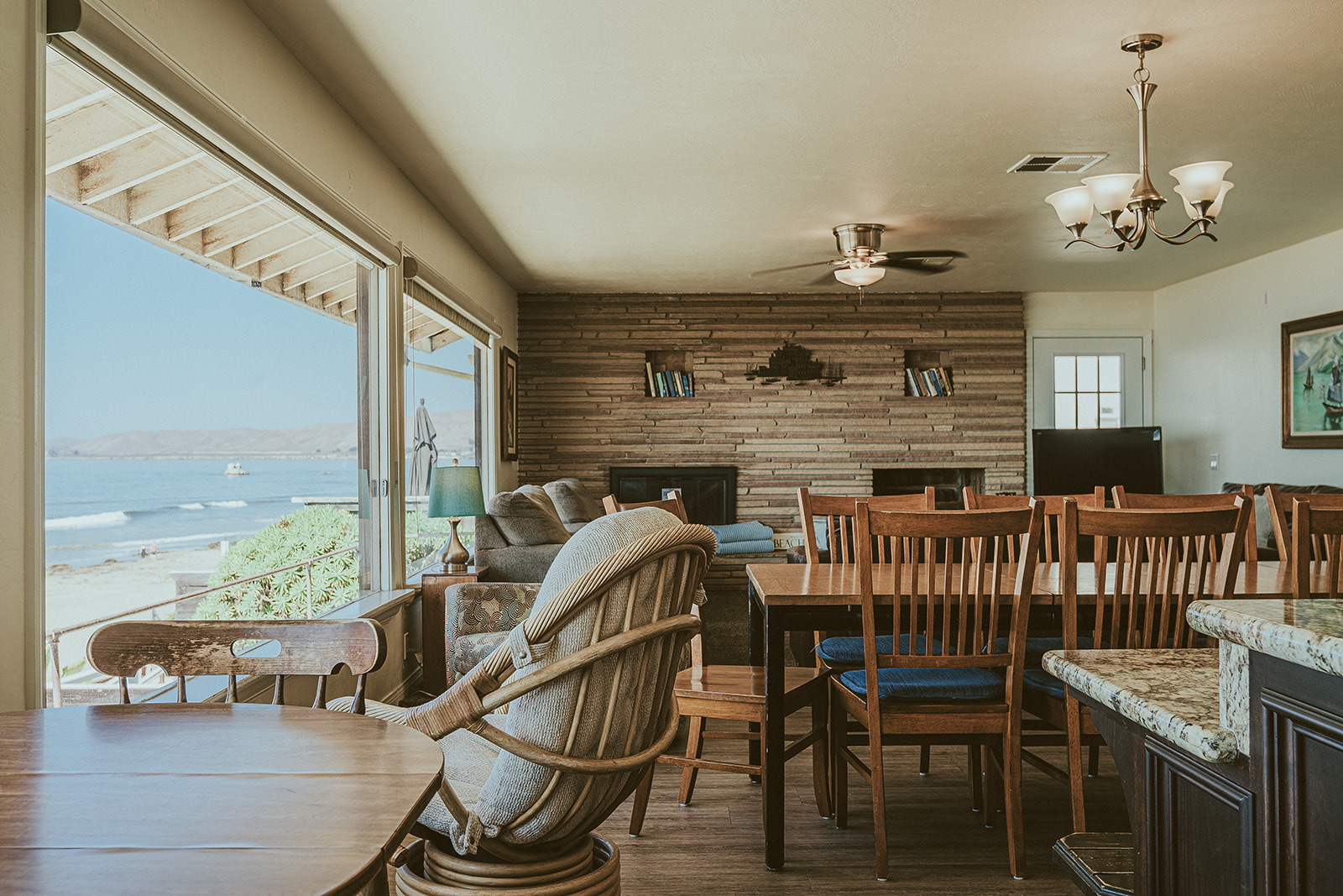 Ocean-view living and dining room in a Pismo Beach vacation rental